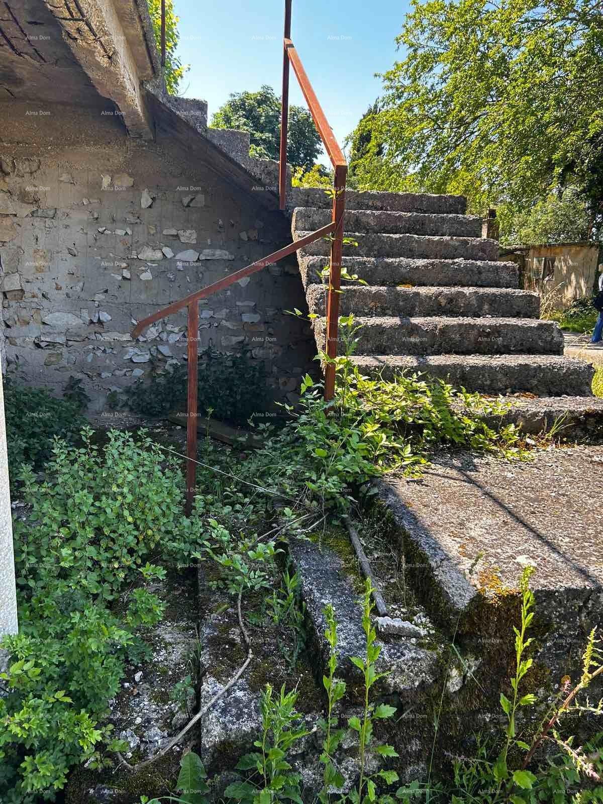 Prodaja hiše s skednjem in zemljiščem v bližini Barbana!