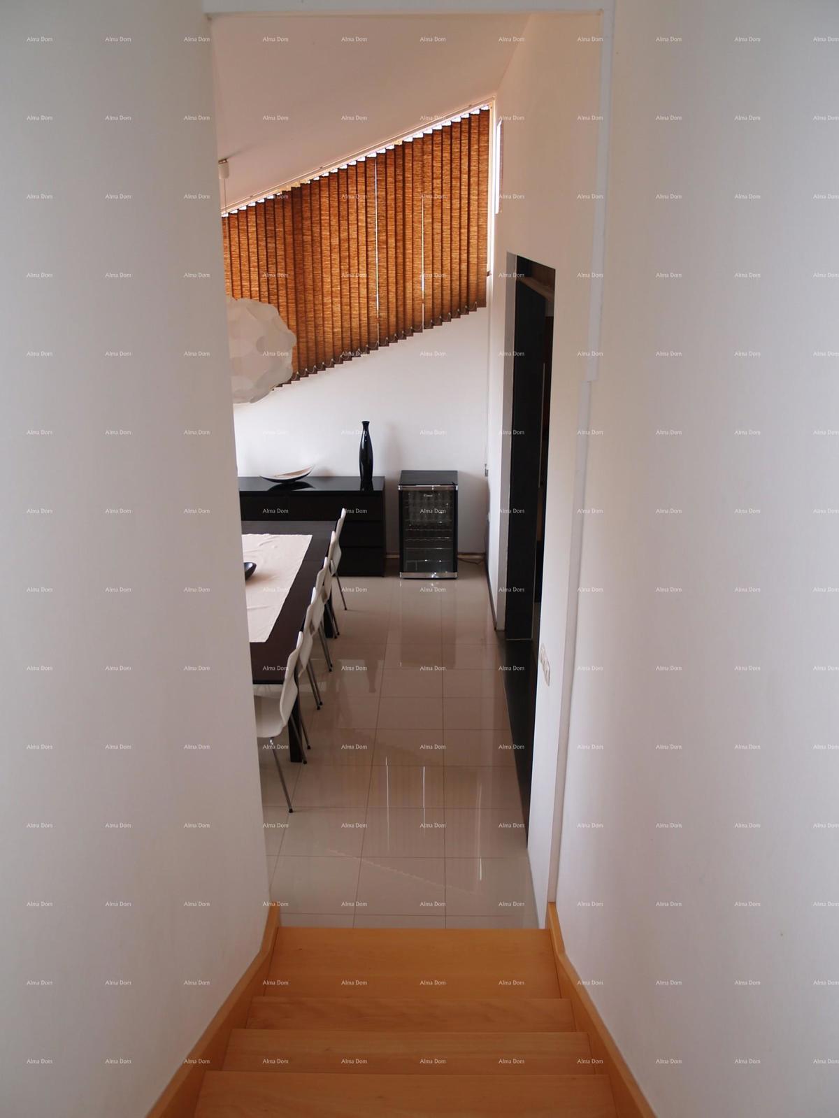 Ližnjan – Prostorna družinska hiša z velikim potencialom