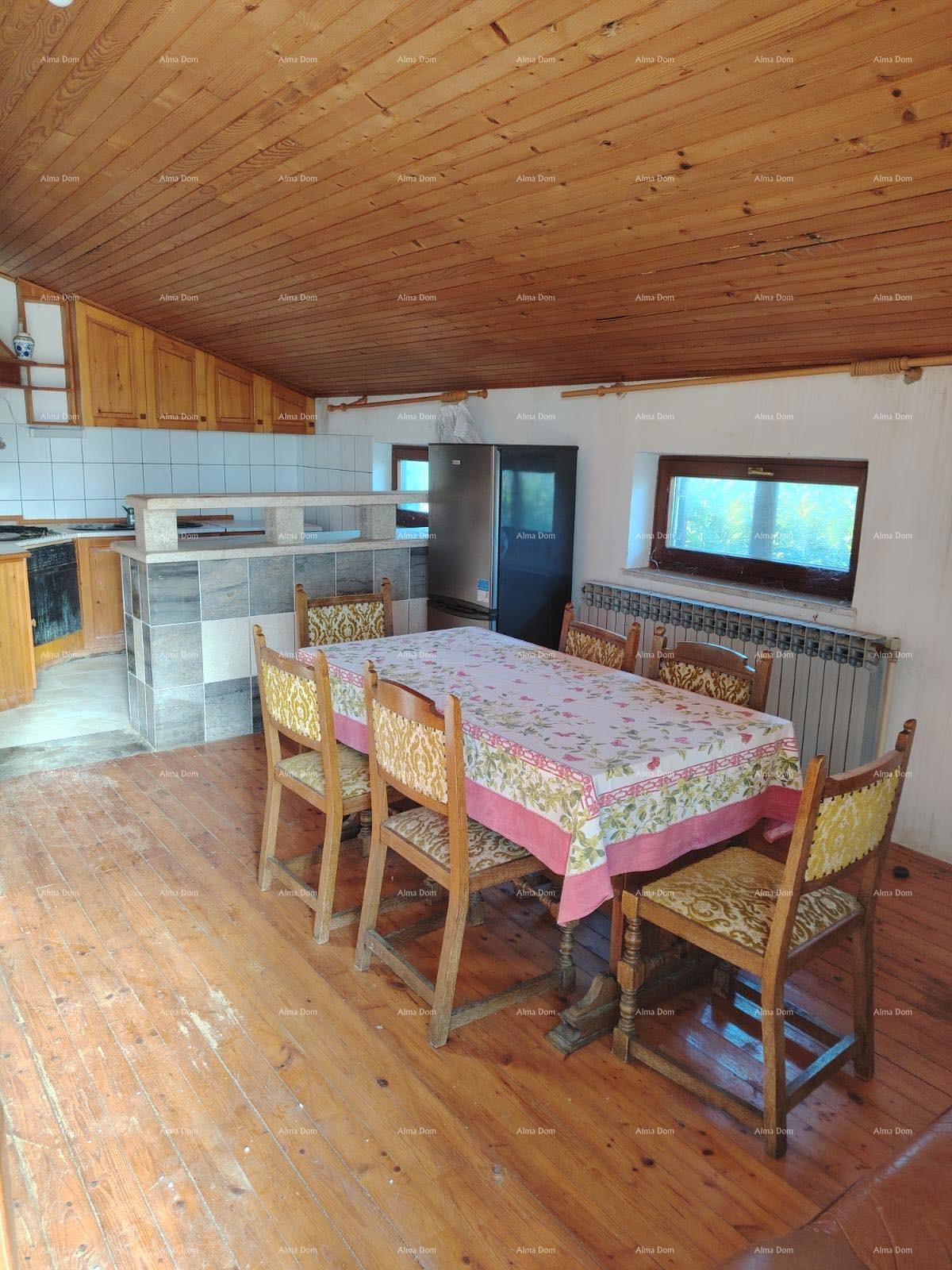 Popoln mir in potencial: nepremičnina s 12 spalnicami, bazenom in čudovitim pogledom na morje v Pomeru