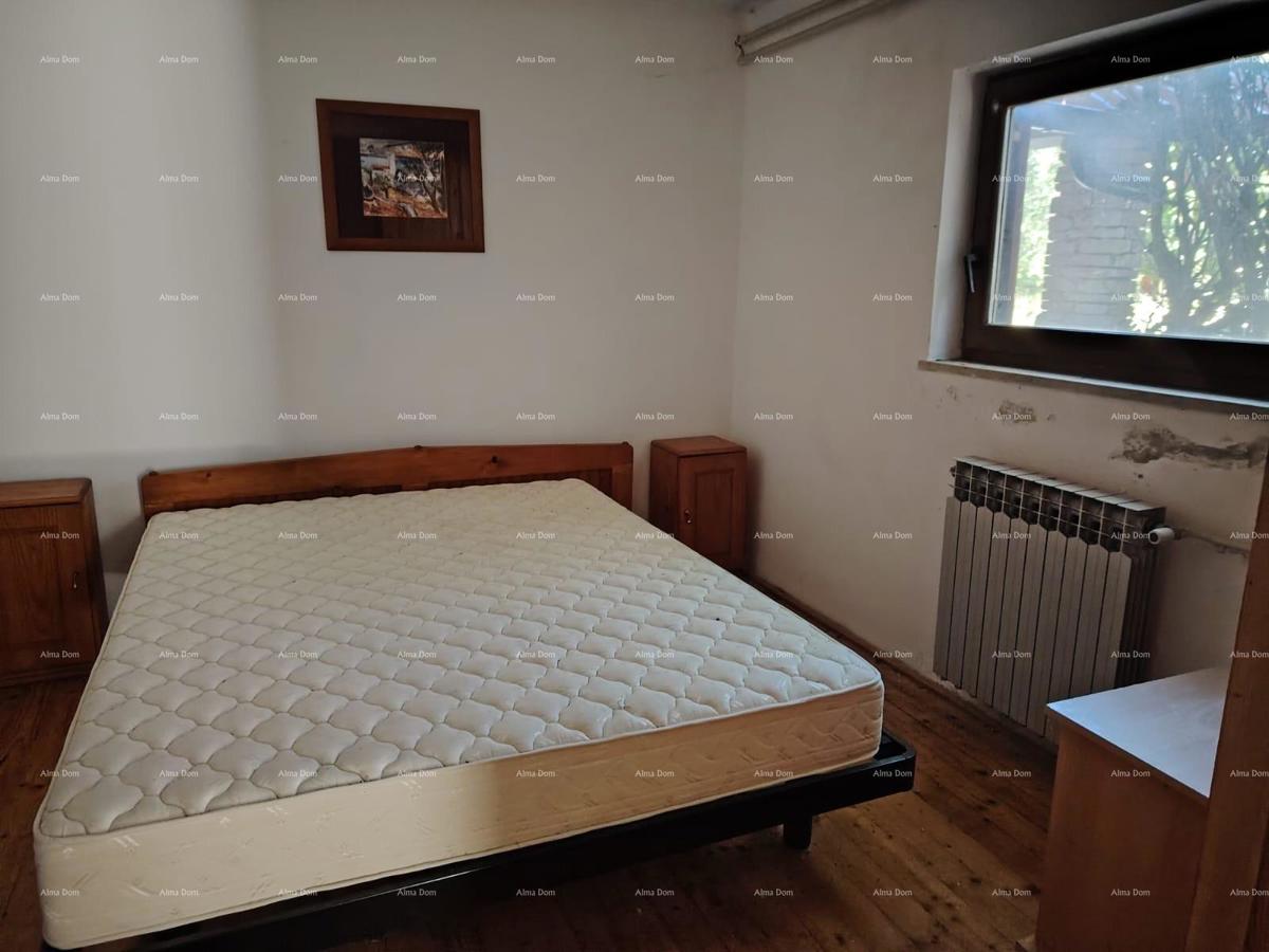 Popoln mir in potencial: nepremičnina s 12 spalnicami, bazenom in čudovitim pogledom na morje v Pomeru