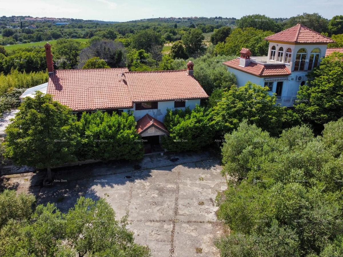 Popoln mir in potencial: nepremičnina s 12 spalnicami, bazenom in čudovitim pogledom na morje v Pomeru