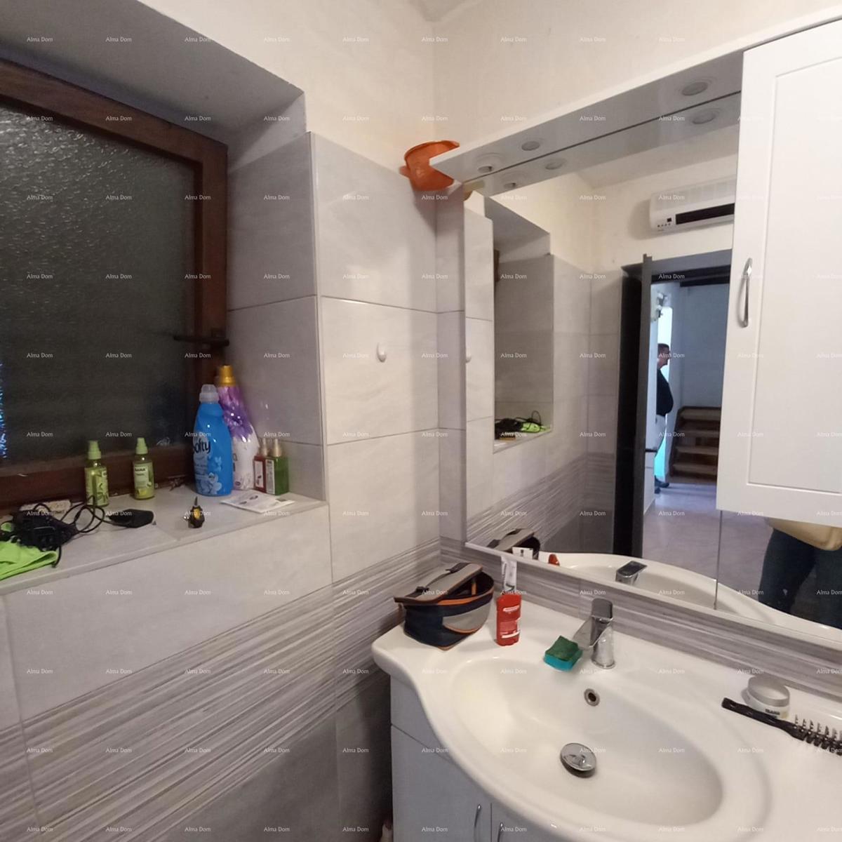 Na prodaju: šarmantna istarska kuća s prostranim dvorištem – Valtura