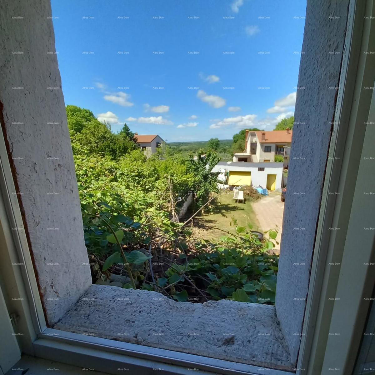 Na prodaju: šarmantna istarska kuća s prostranim dvorištem – Valtura