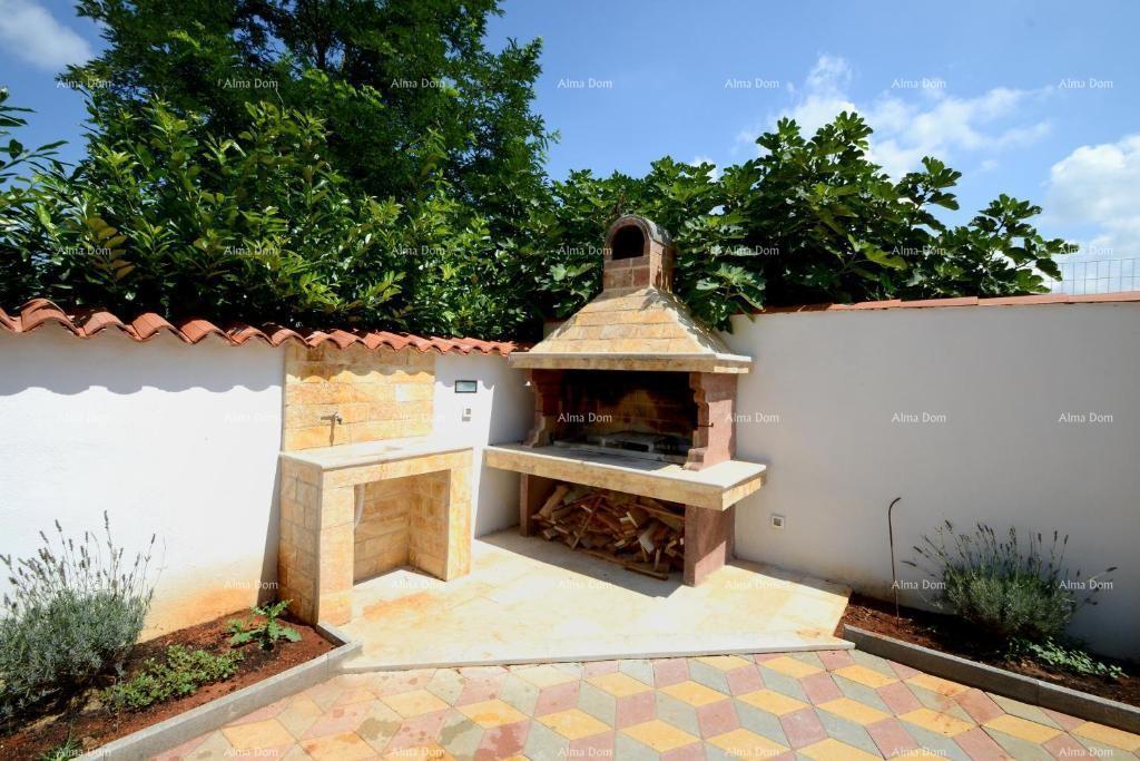 Prodaja - hiša s 4 stanovanji - okolica Višnjana!