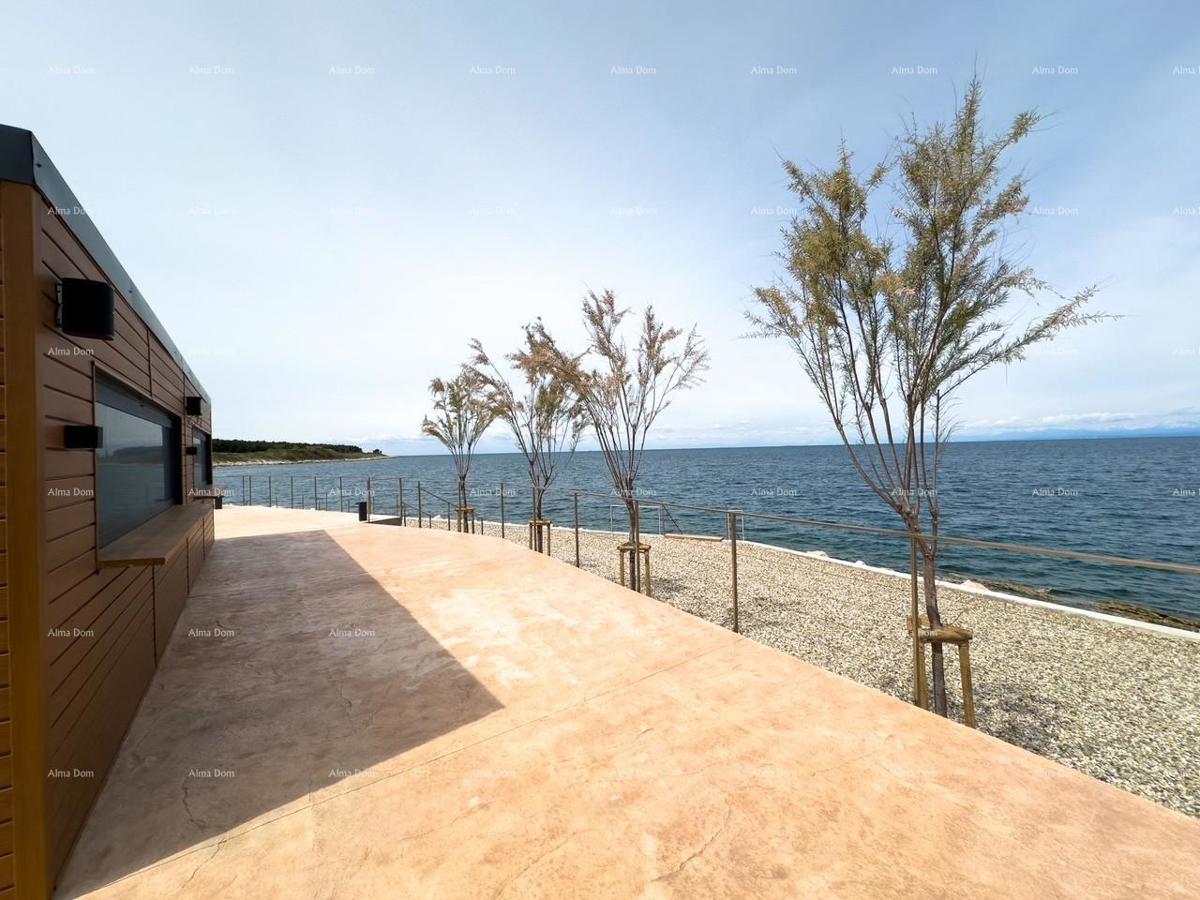 Umag. Prodamo stanovanje v luksuznem aparthotelu!