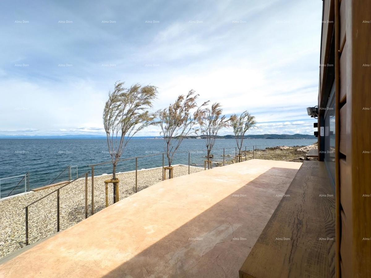 Umag. Prodamo stanovanje v luksuznem aparthotelu!