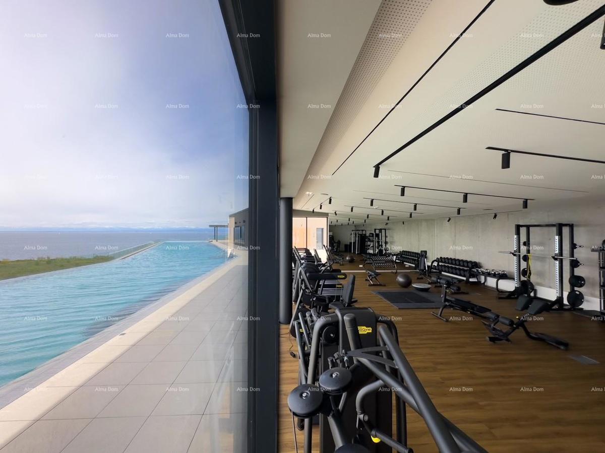 Umag. Prodamo stanovanje v luksuznem aparthotelu!