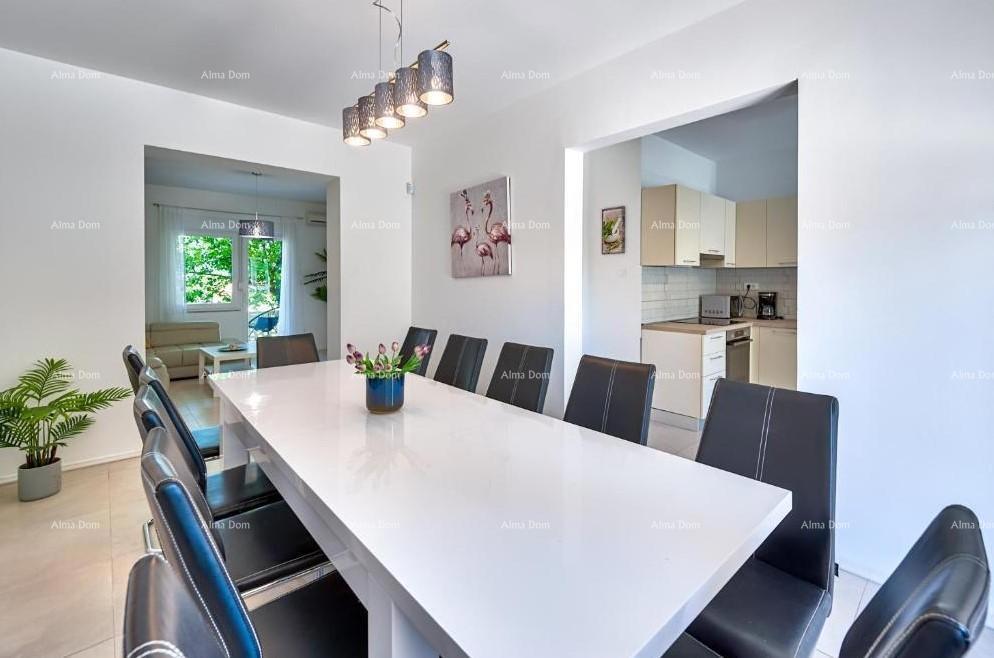 Prodaja kuće s bazenom i pogledom na more – Ližnjan