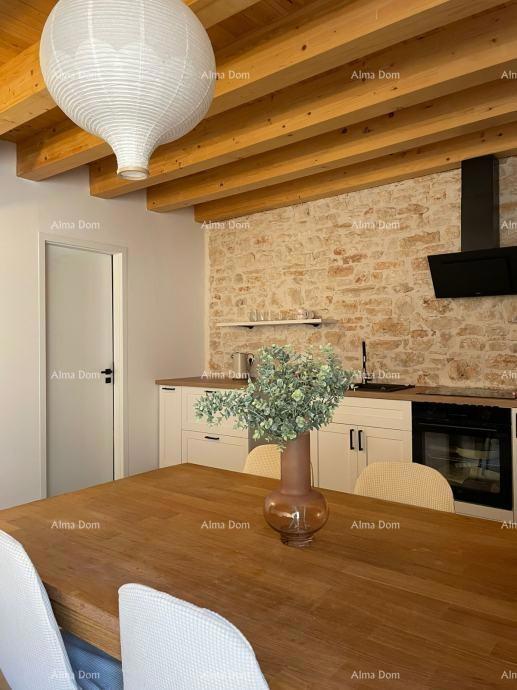 Vodnjan – avtohtona kamnita hiša, 96 m2