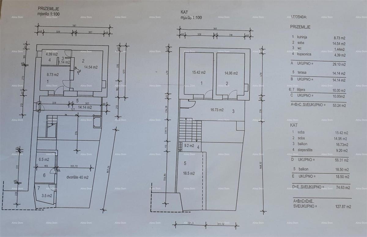 Hiša s pomožnim objektom. Medulin.