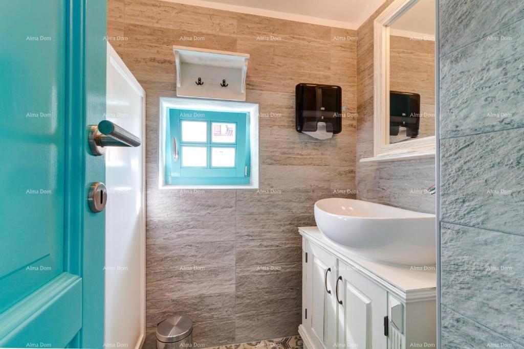 Prodaja - družinski hotel v srcu stare jedriške jedre, Fažana! 100 m od morja!