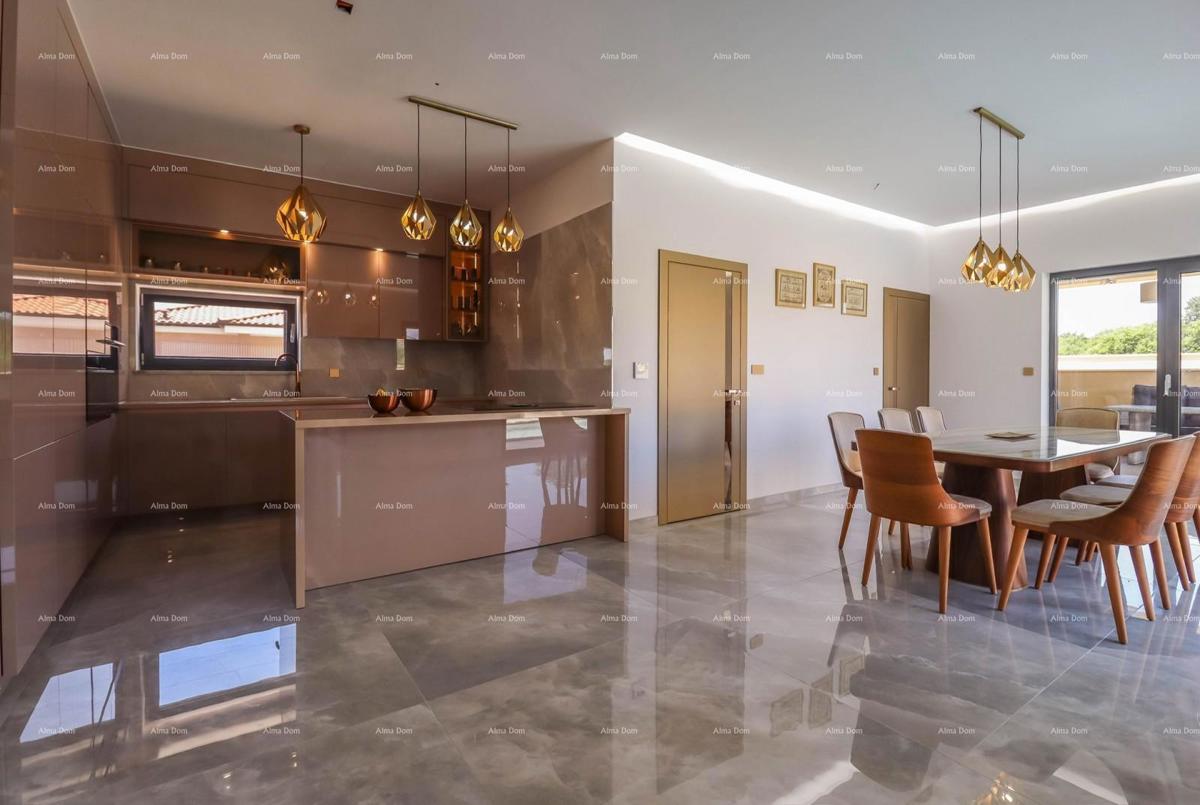 NA PRODAJO: Moderna samostojna vila blizu Pule – Loborika.