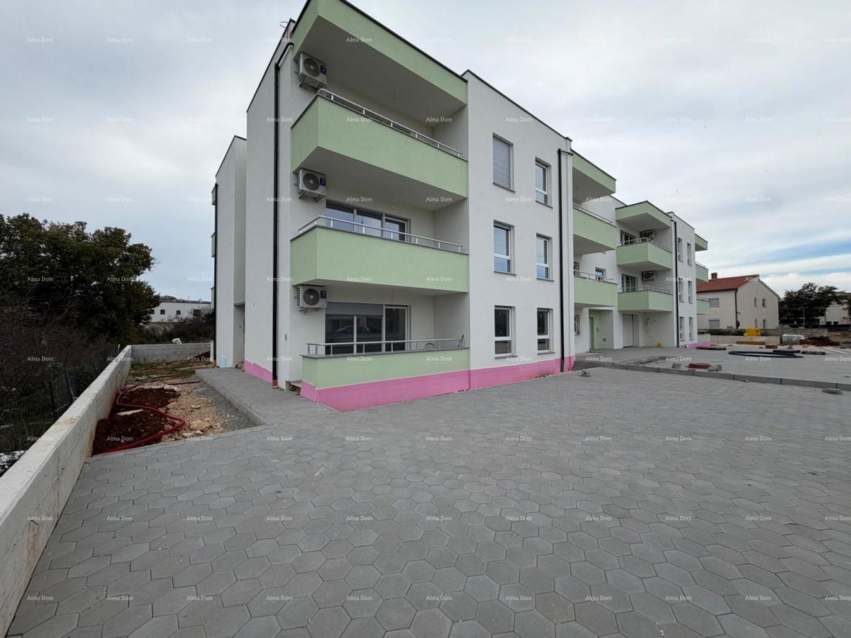 Prodaja modernog stana s parkirnim mjestom u Medulinu. Izvrsna lokacija!