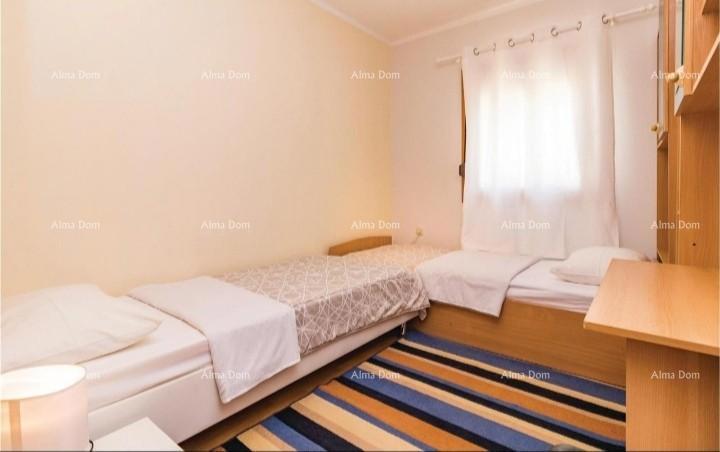 Prizemna hiša s bazenom na mirni lokaciji, Pula