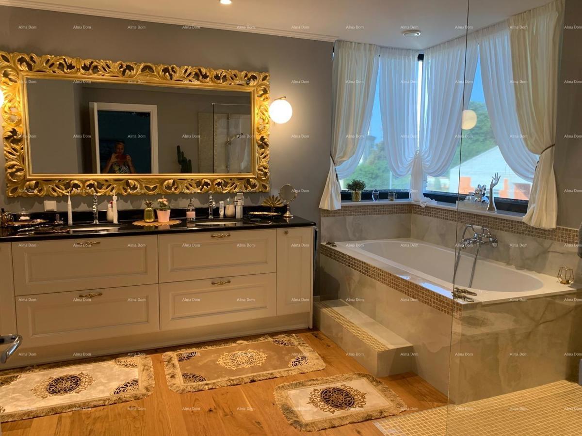 Prodaja - Čudovita, moderna vila s bazenom - pametna hiša, Fažana! Pogled na morje!