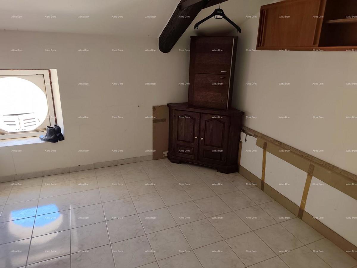 Prodaja stanovanja v beneški stavbi – Poreč!