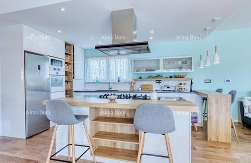 Najam - Luksuzna vila s privatnim bazenom v Pulju