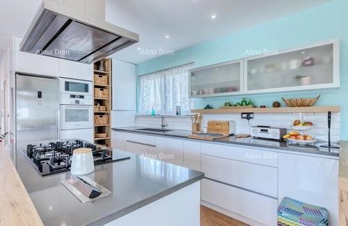 Najam - Luksuzna vila s privatnim bazenom v Pulju