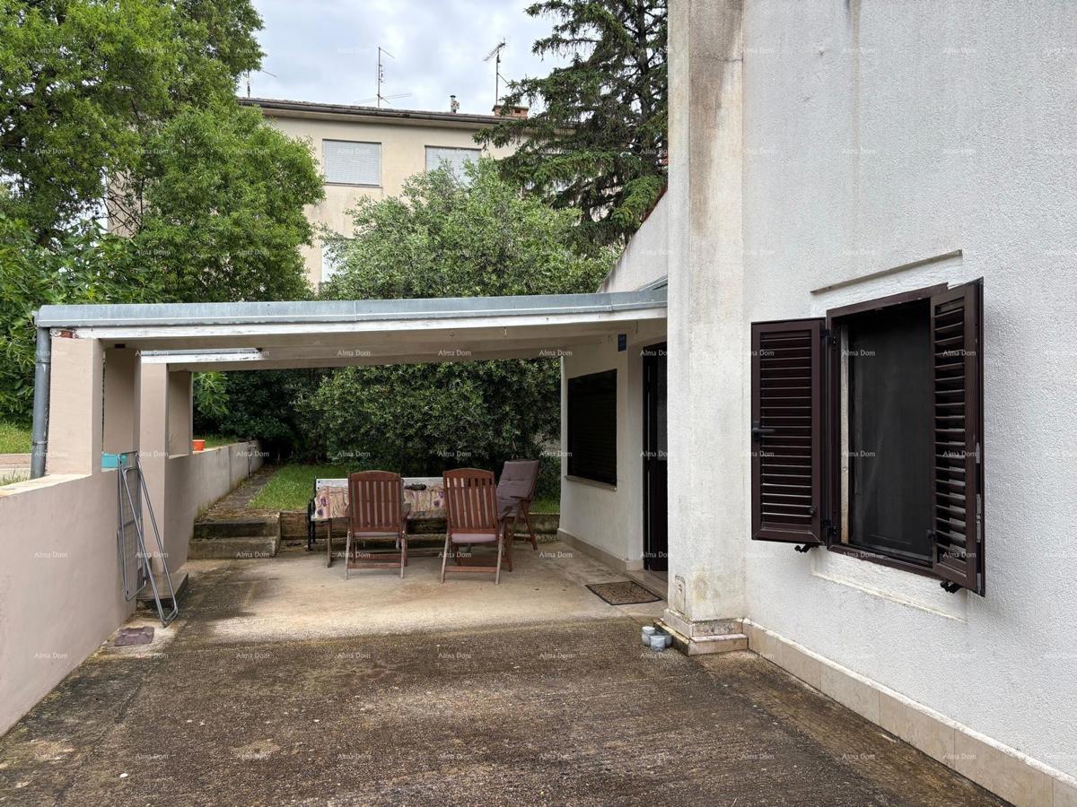 PULA - hiša na odlični lokaciji (2 ločena prostora)