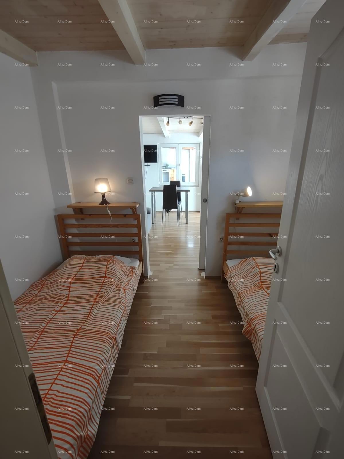 PULA - hiša na odlični lokaciji (2 ločena prostora)