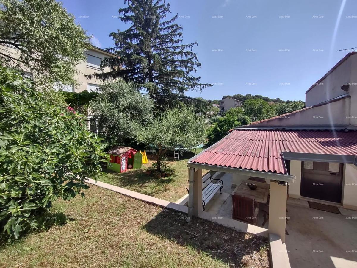 PULA - hiša na odlični lokaciji (2 ločena prostora)