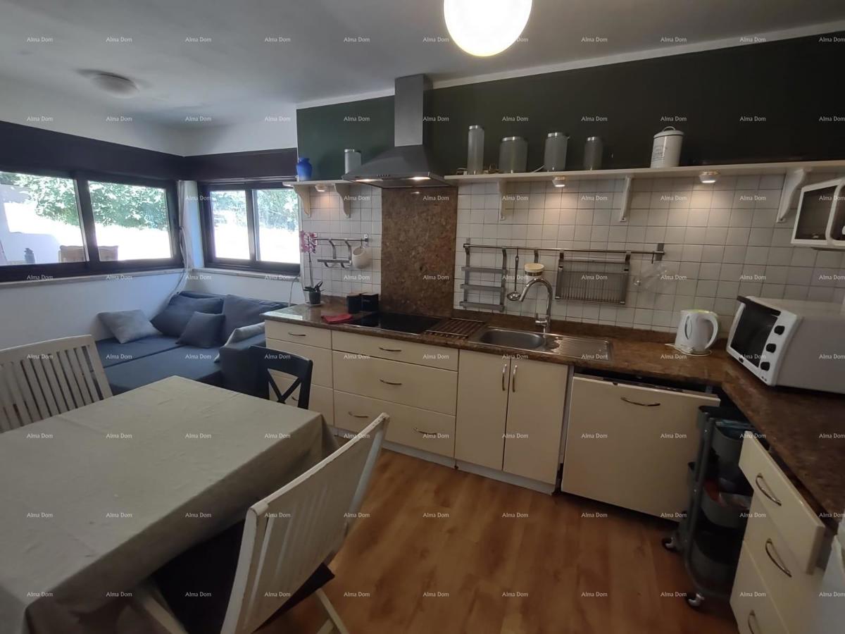 PULA - hiša na odlični lokaciji (2 ločena prostora)