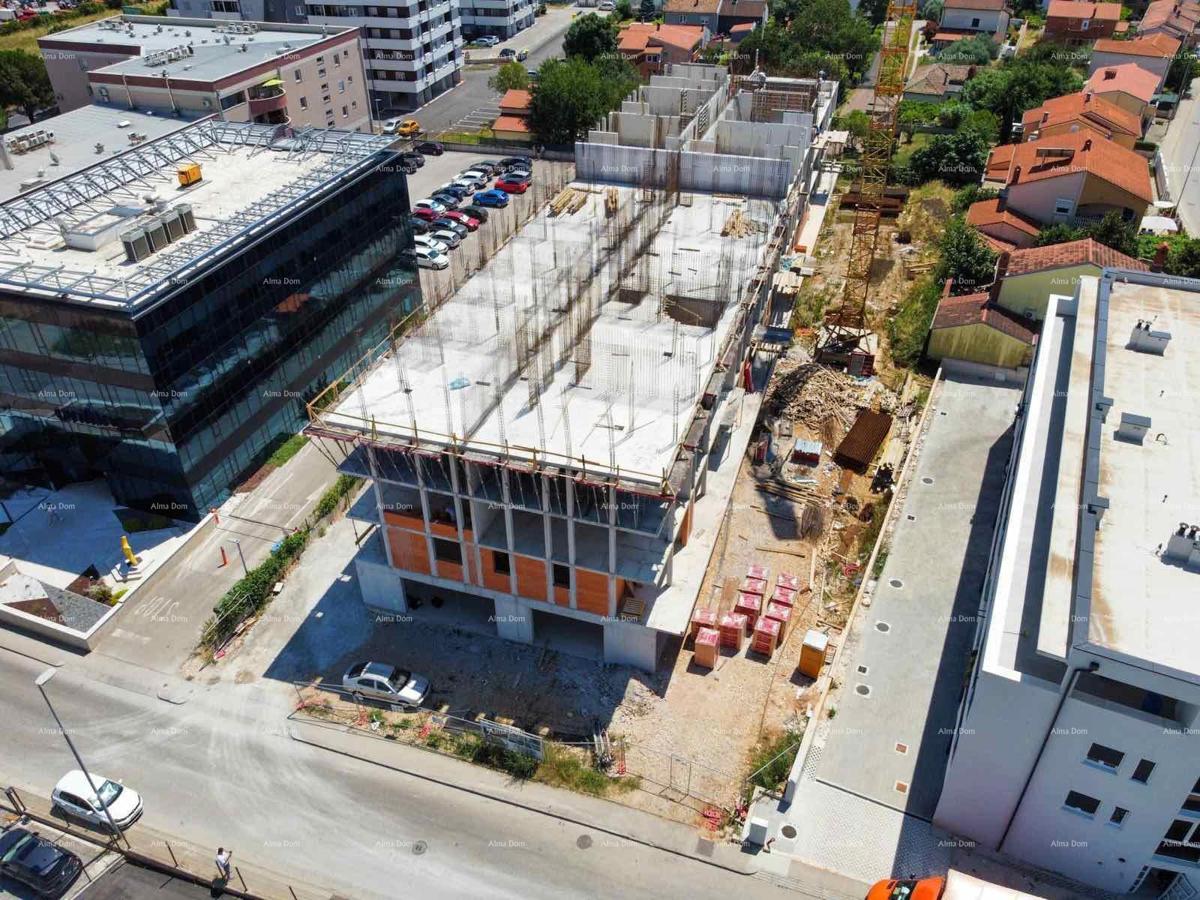 Pula. Novogradnja večstanovanjskega objekta. Bližina nove bolnišnice. S37