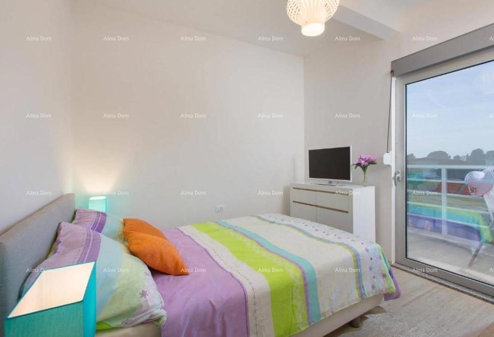 VODNJAN – Moderna vila s bazenom, pogledom na Brijune i prostranom okućnicom!