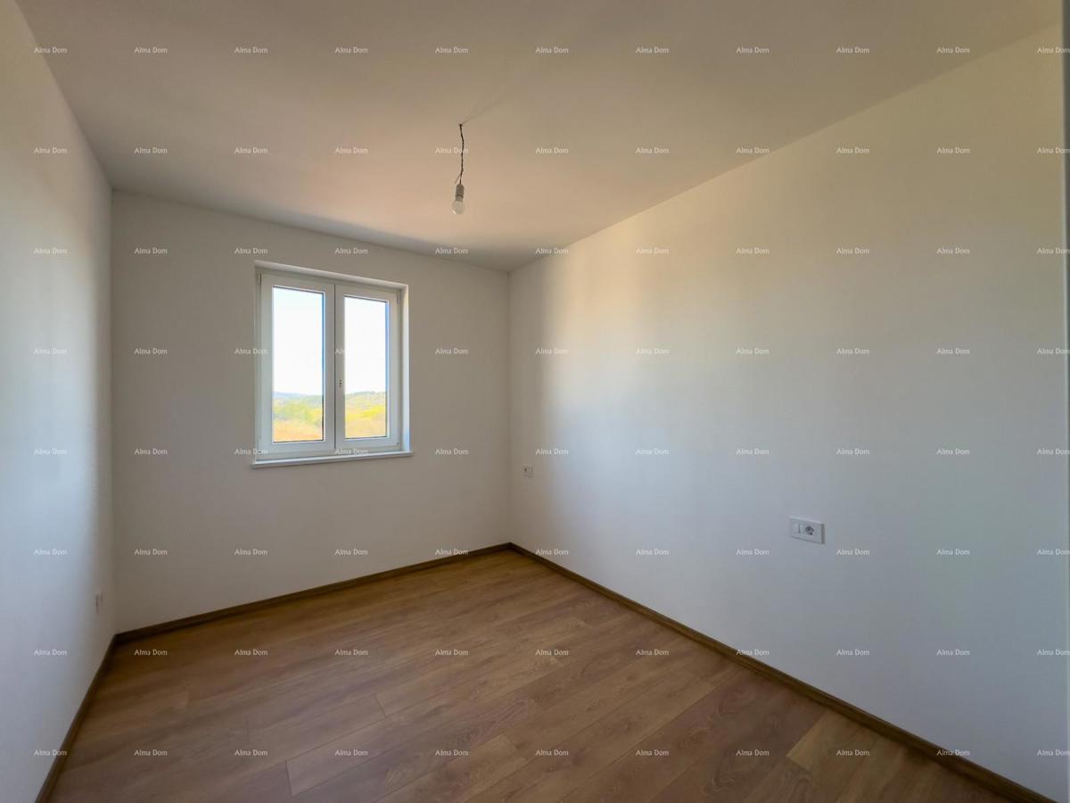 Prodajamo stanovanje z velikim vrtom v Barbanu.