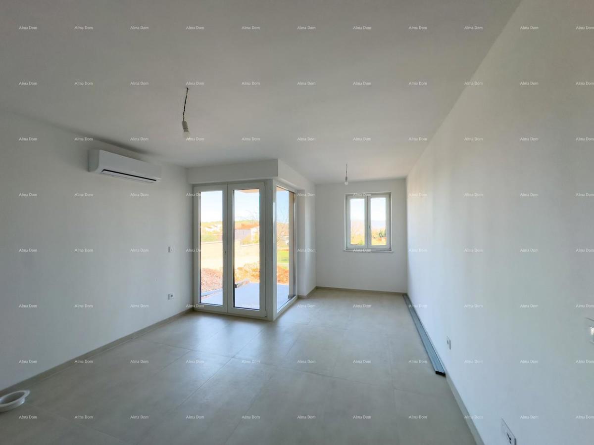 Prodajamo stanovanje z velikim vrtom v Barbanu.