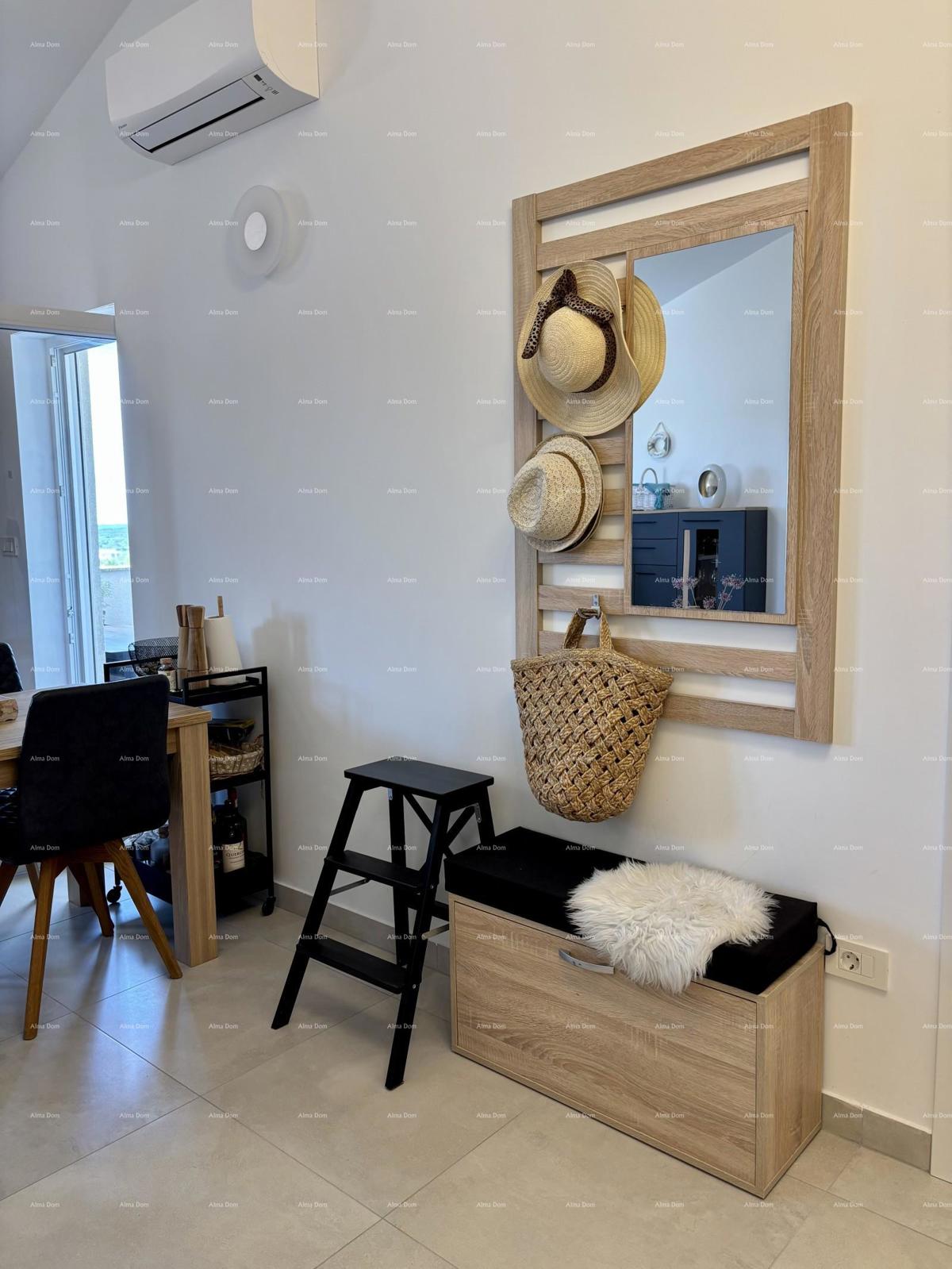 PEROJ – Sodobno stanovanje z razgledom na morje — le 800 m od plaže