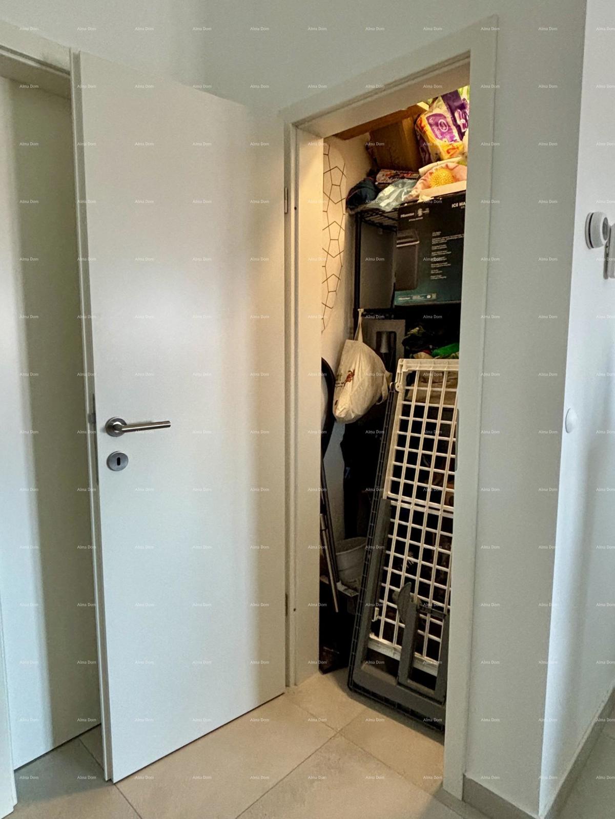 PEROJ – Sodobno stanovanje z razgledom na morje — le 800 m od plaže