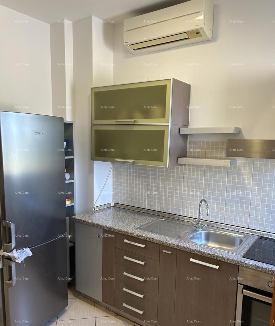 Prodaja stan s teraso – 200 m od morja, Umag