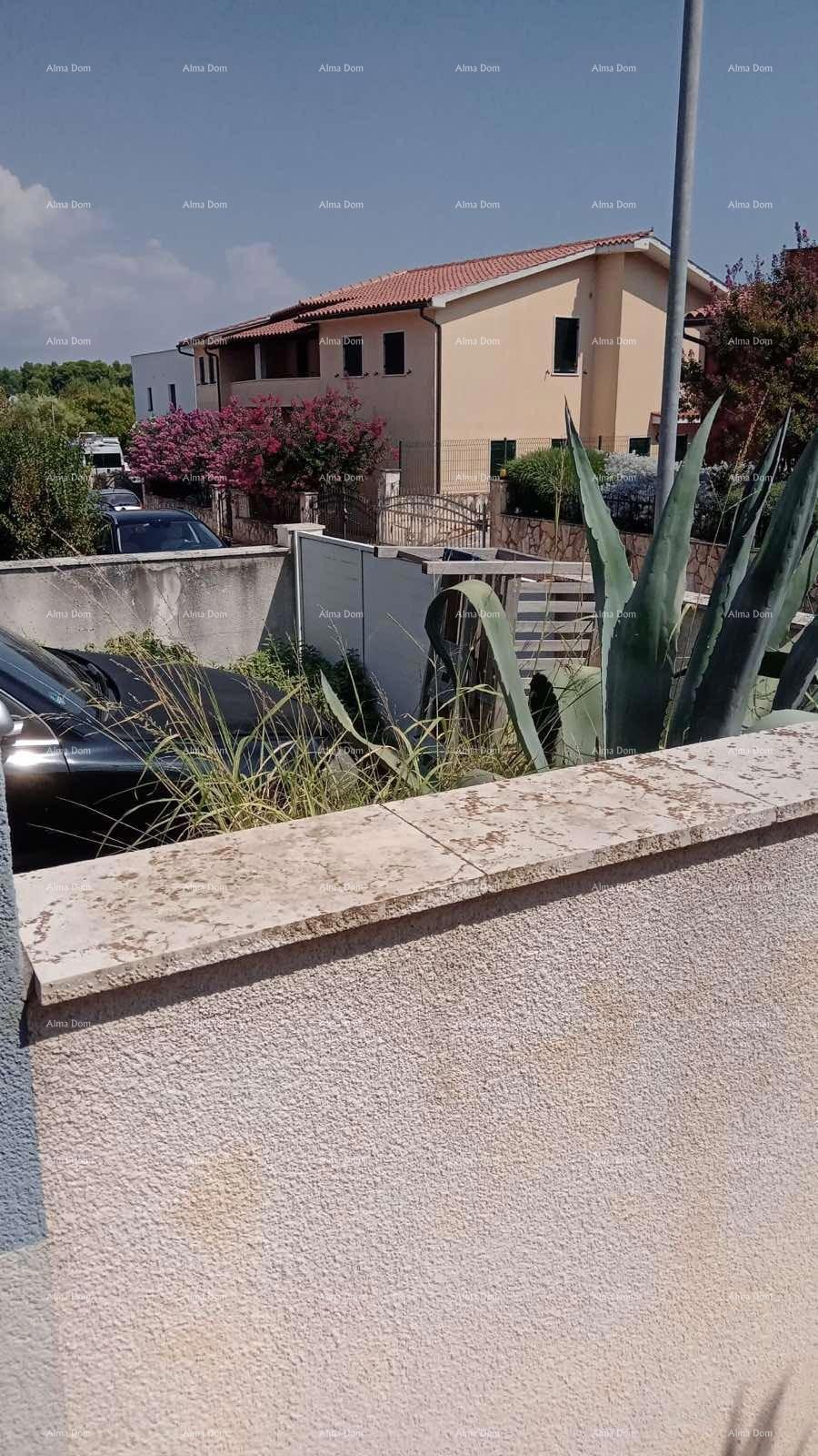 Prodamo hišo v Banjolah