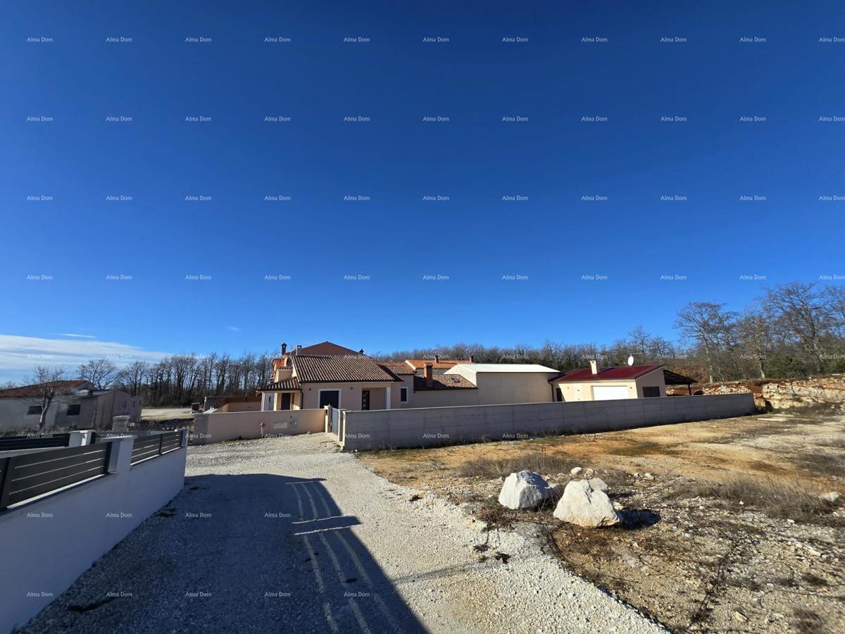 Istra. Bibići. Prodaja gradbenega zemljišča s projektom, Bibići