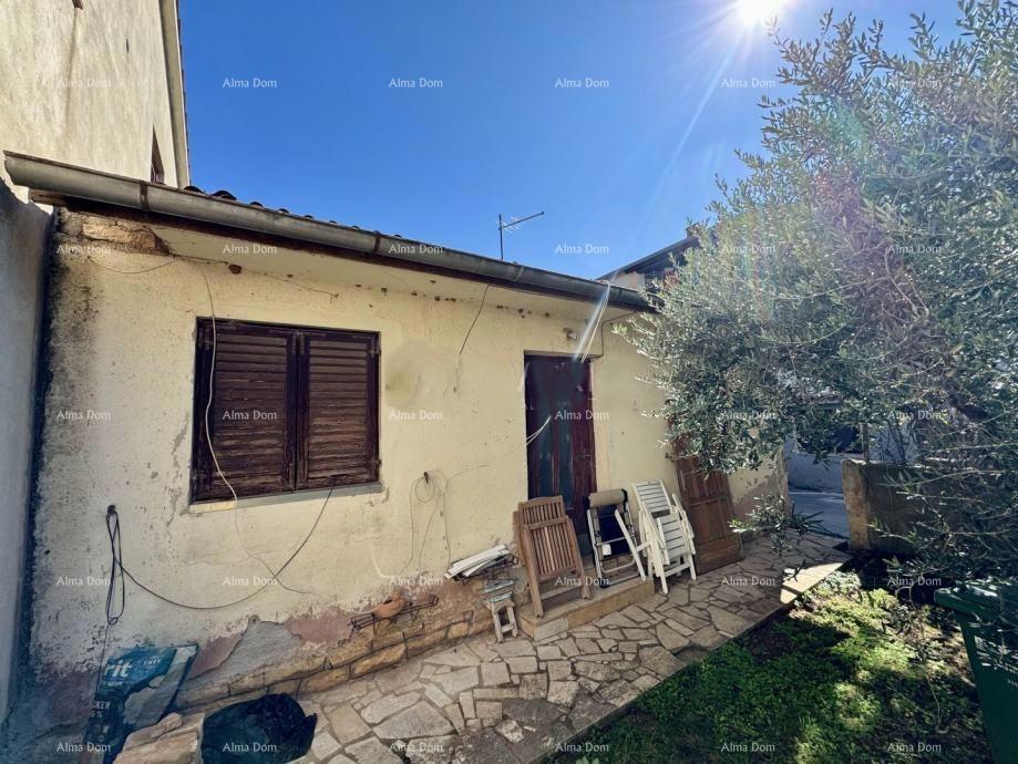 Hiša 246 m² z dvoriščem – Pomer