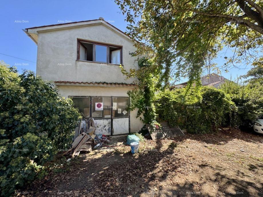 Hiša 246 m² z dvoriščem – Pomer