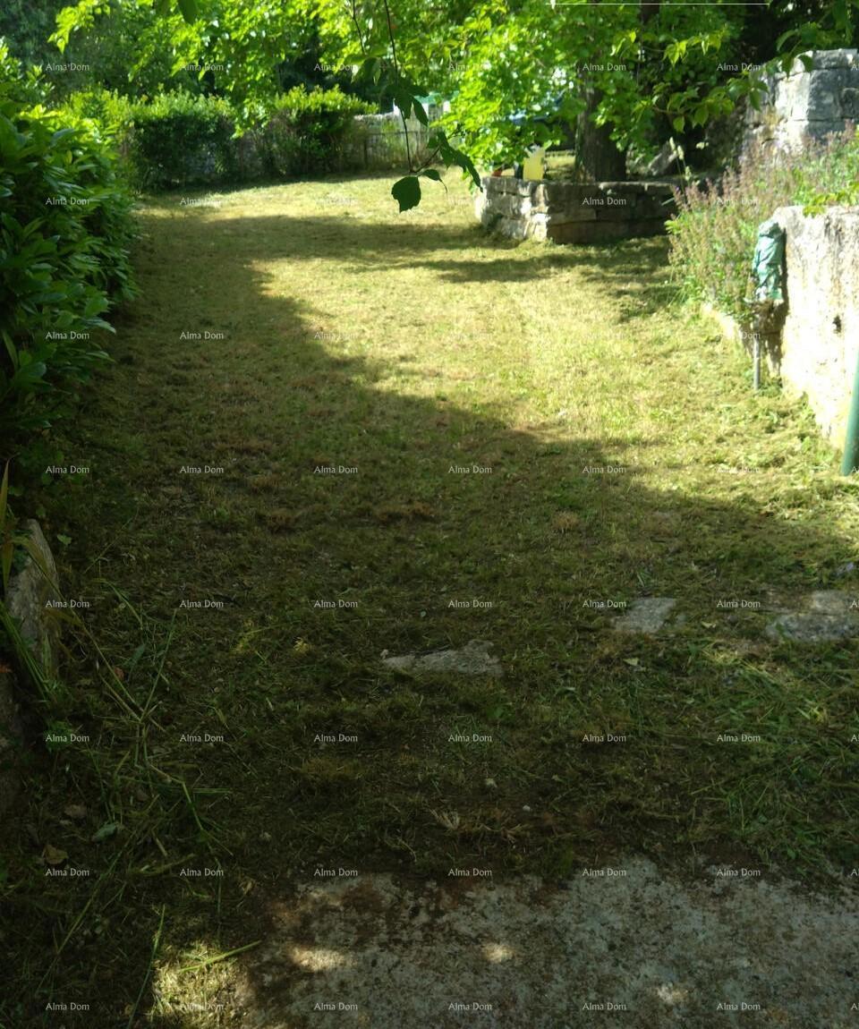 Rakalj, kamena hiša s 1.920 m² gradbenega zemljišča