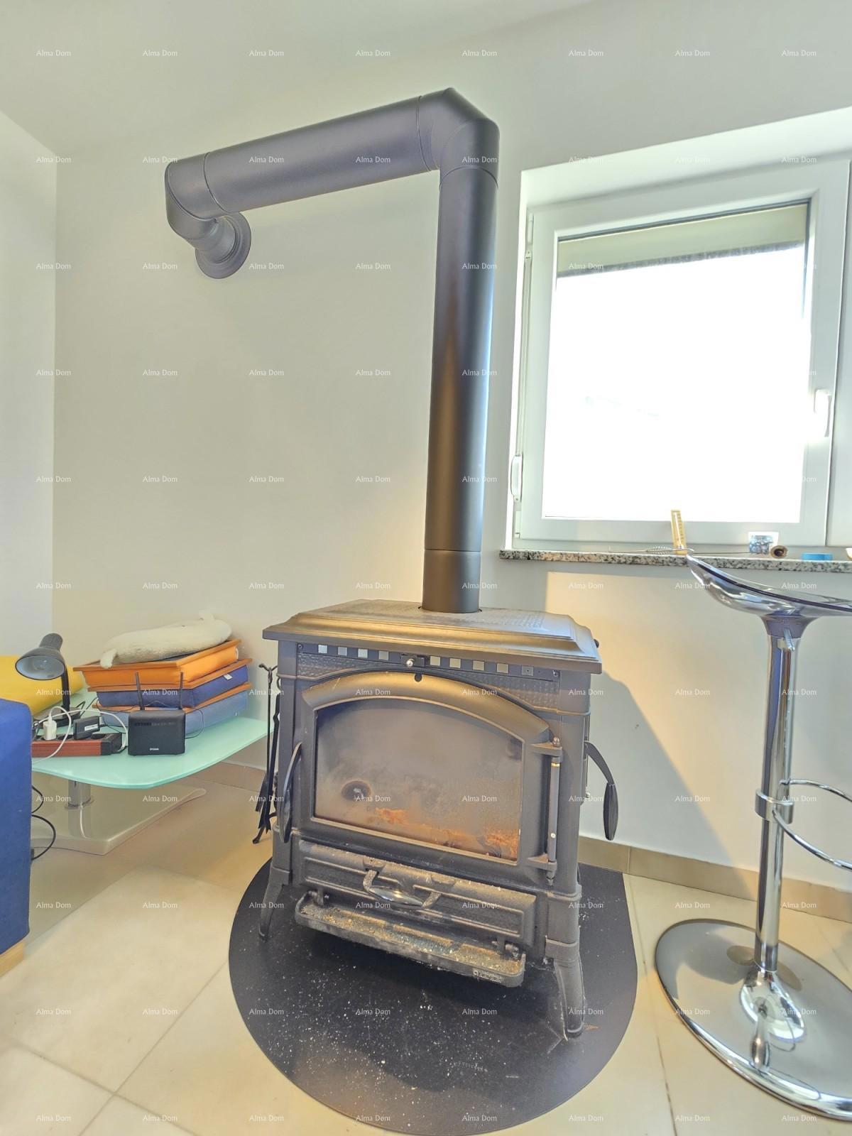 Prekrasen stan v Puli, 1000 m od morja! Uporabno dovoljenje