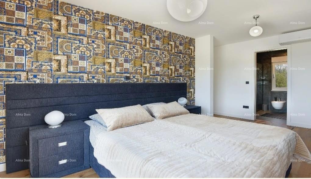 Prelepa, moderna hiša s bazenom in garažo, Krnica! Vseljivo takoj!