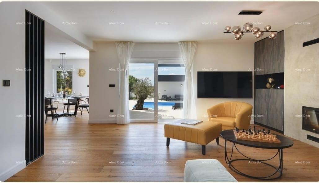 Prelepa, moderna hiša s bazenom in garažo, Krnica! Vseljivo takoj!