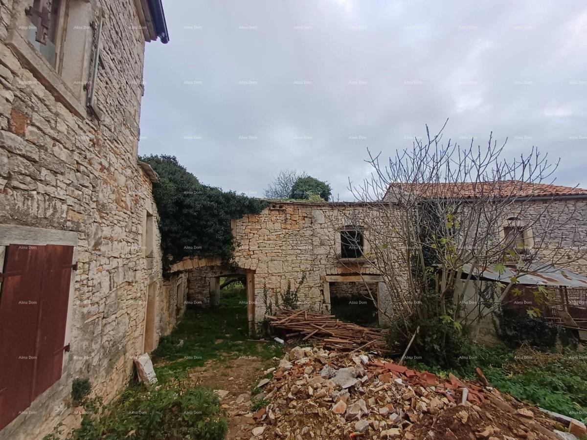 Marčana okolica, Istarsko imanje z več kamnitimi hišami