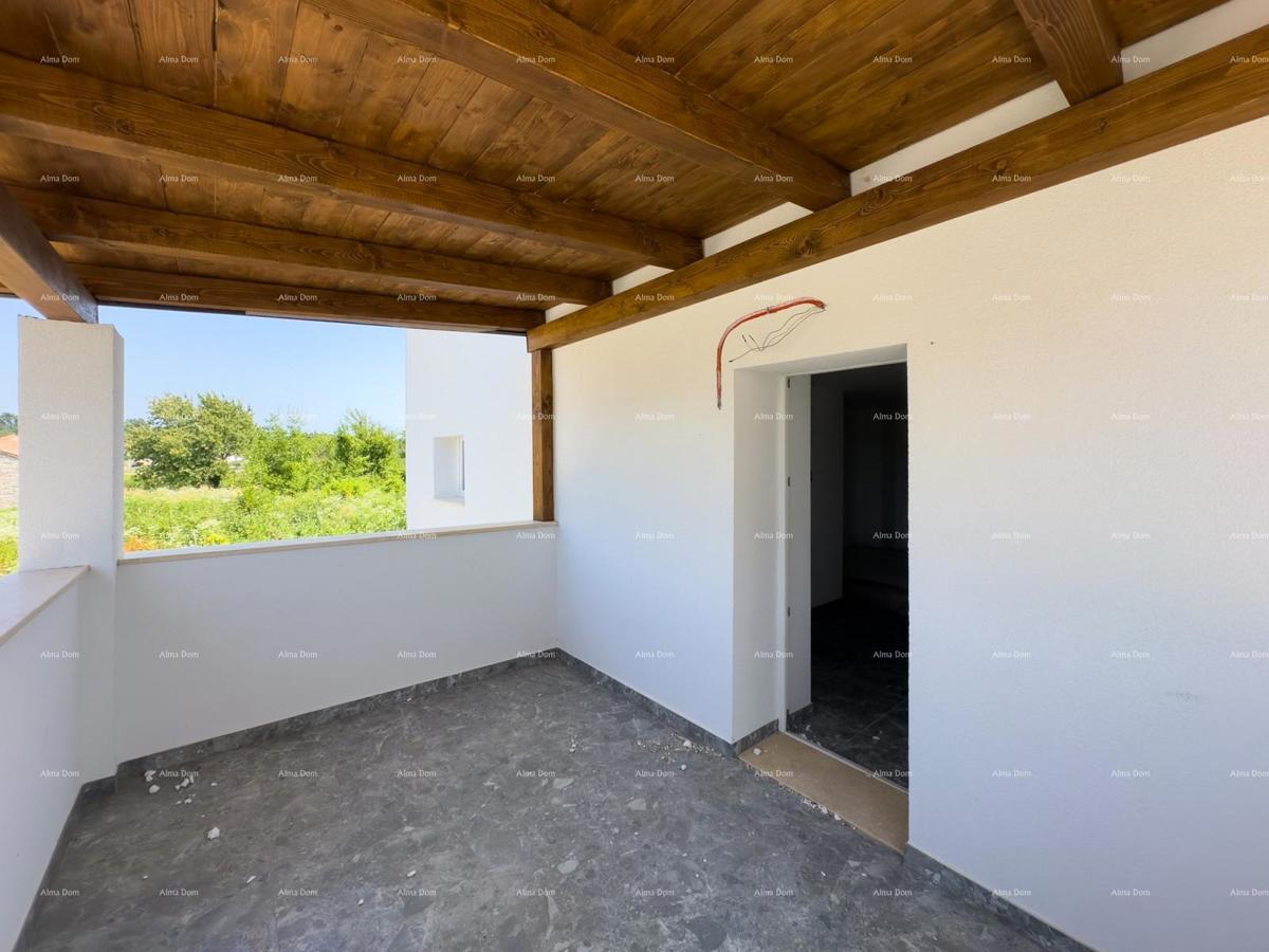 Prodajemo renovirano istarsko kameno hišo v okolici Žminja!