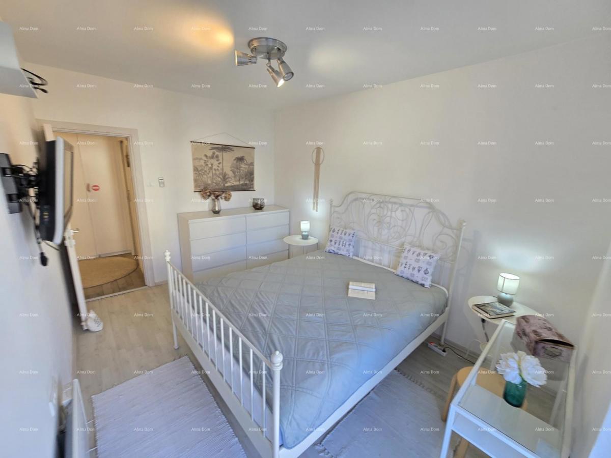 Družinski stan nedaleč od centra Pule!