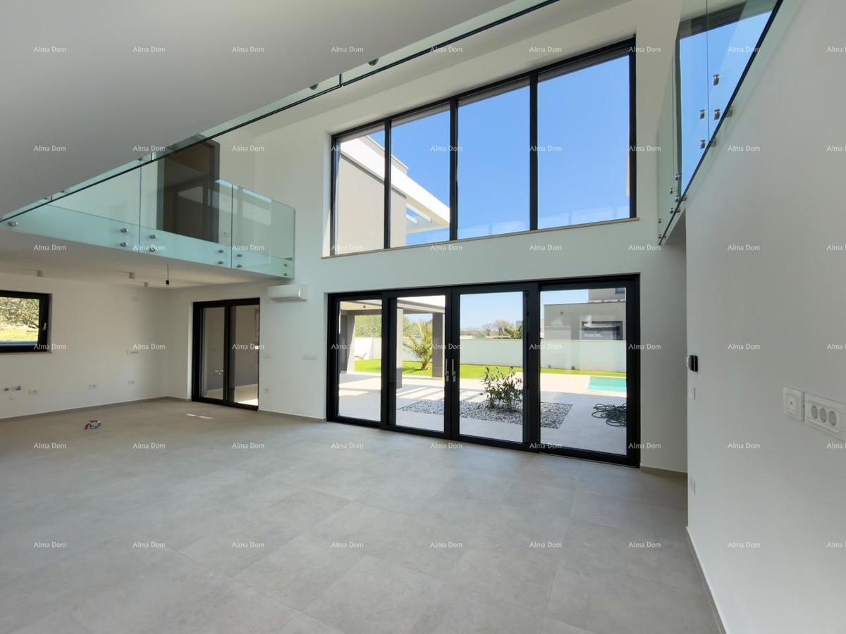 Moderna vila 100 m od morja!