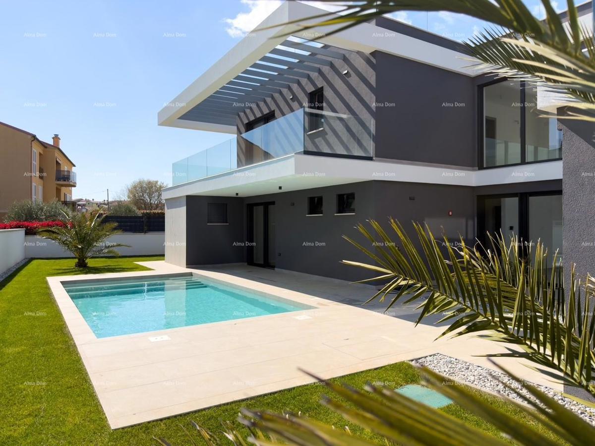 Moderna vila 100 m od morja!