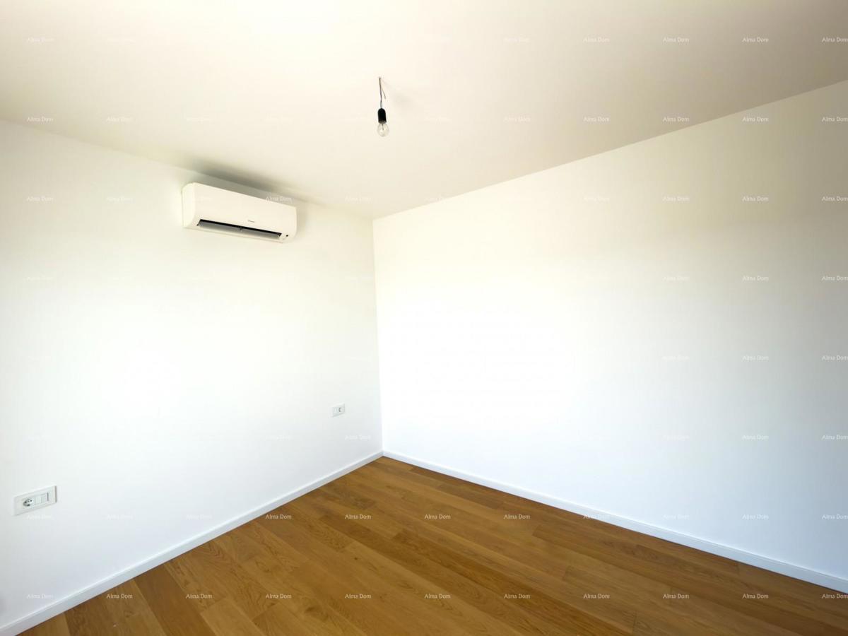 Moderna vila 100 m od morja!