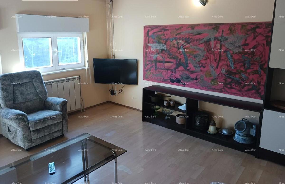 Lungomare – Pulj, stanovanje s prostorno teraso in vrtom