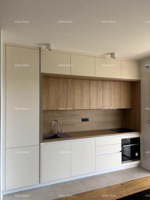 Prodaja samostojeće moderne prizemne kuće, Bale!