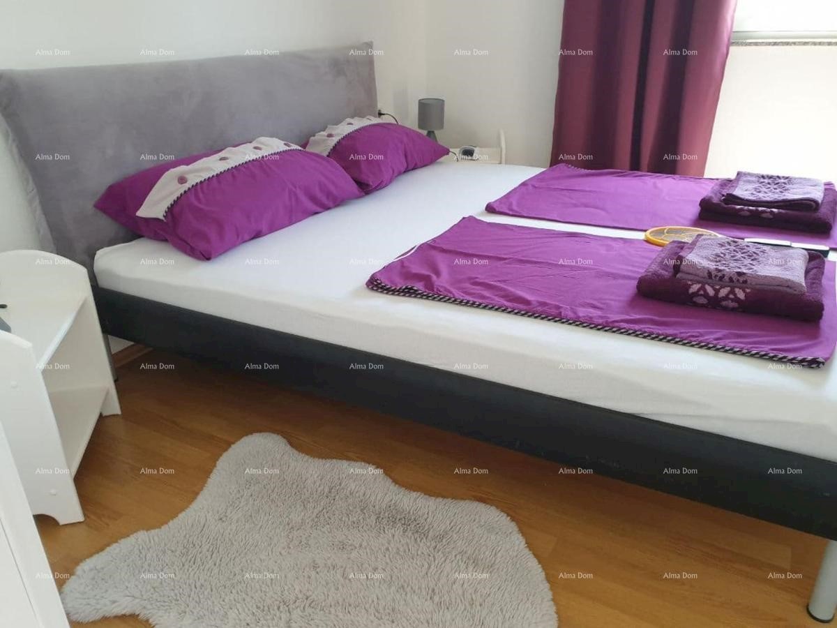 Hiša, 5 apartmajev v bližini plaže, Peroj.